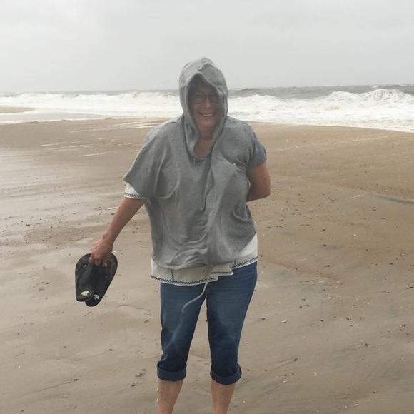 Meet your Posher, Carolee - Picture 1 of 1